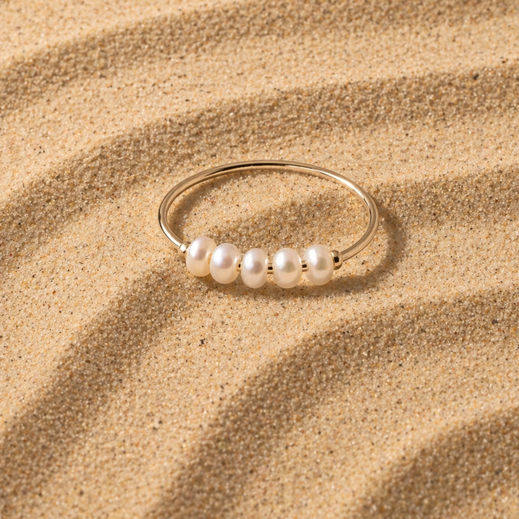 Mini Pearls Ring